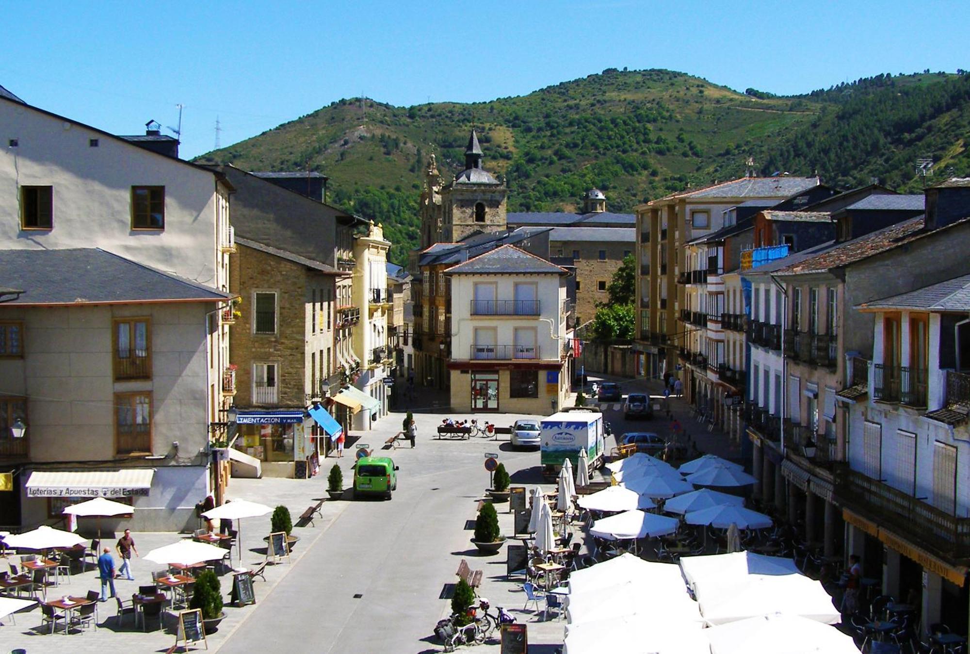 Plaza Mayor ビジャフランカ・デル・ビエルソ エクステリア 写真