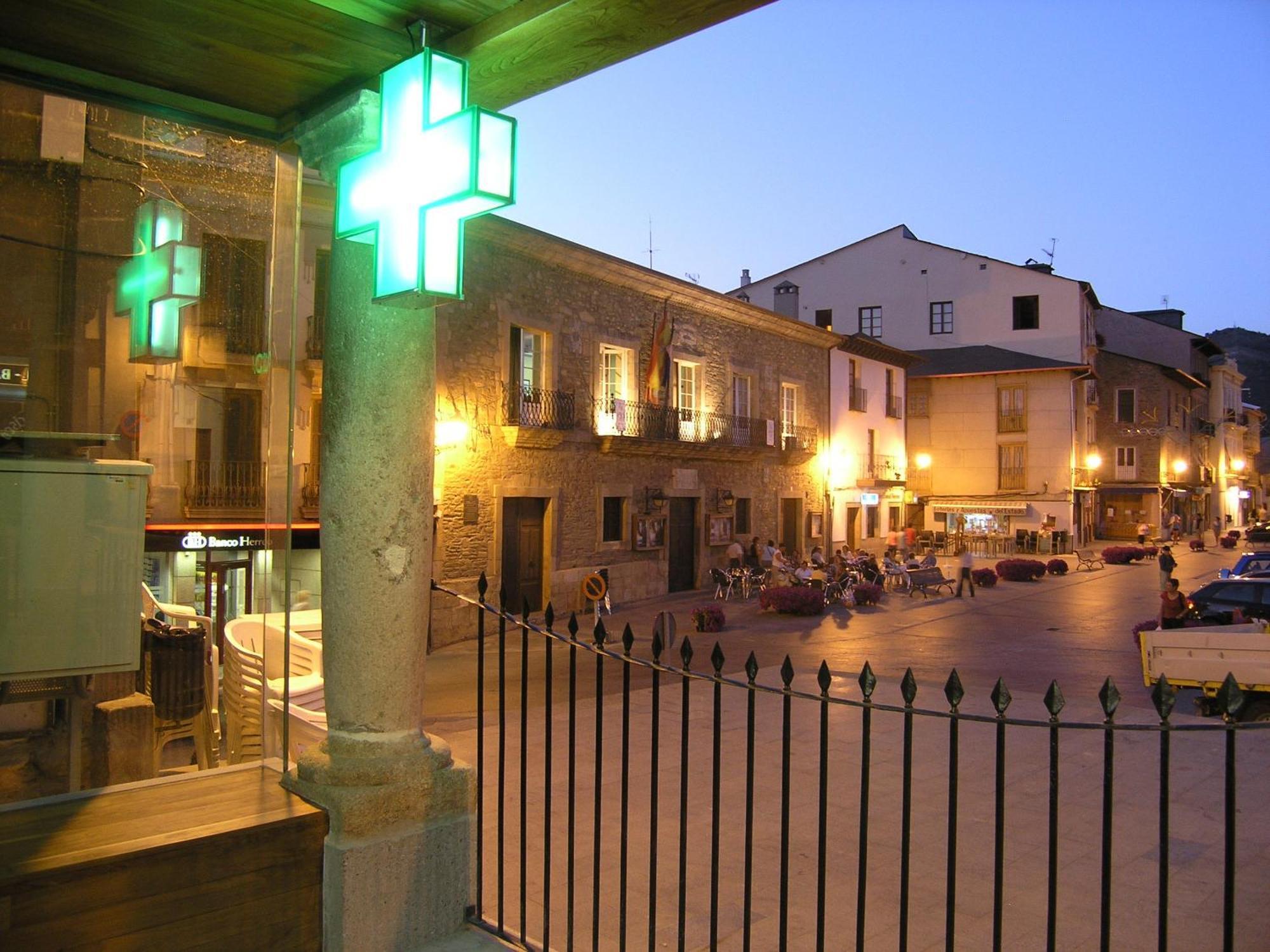 Plaza Mayor ビジャフランカ・デル・ビエルソ エクステリア 写真